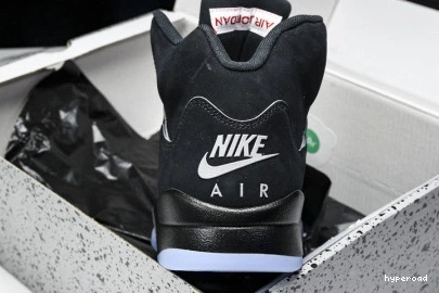Hyperoad Metallic Jordan Air 5 “Black Reimagined” 0713